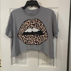 Kiss Gray Crop Top with Leopard Lips design & chains dangling. Size S